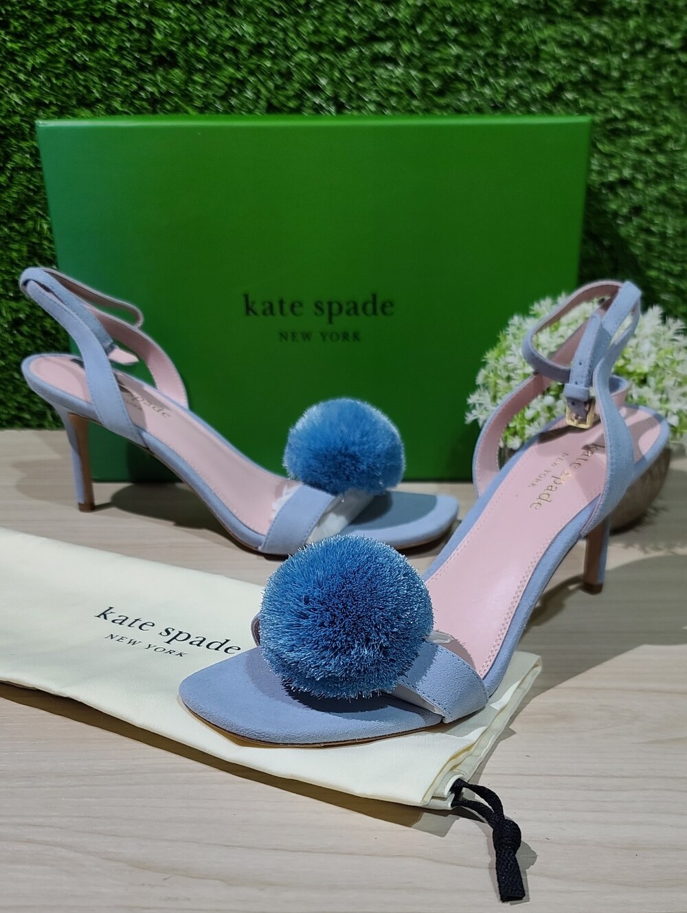 Kate Spade New York Amour Pom Sandals / Celeste Blue US 9.5 NEW